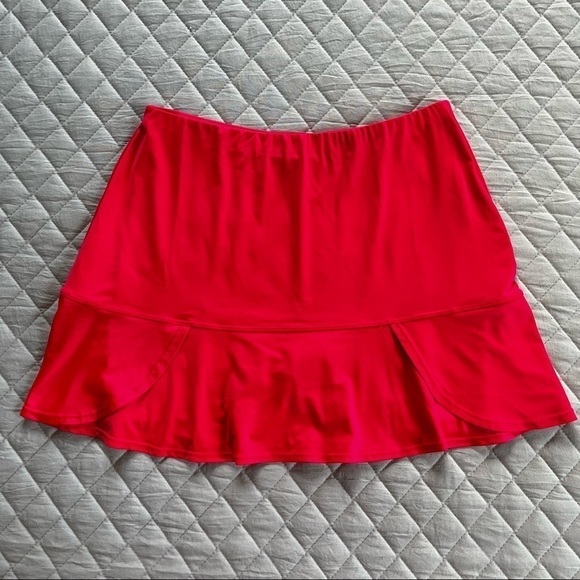 360 by Tail skirt - Picture 2 of 6